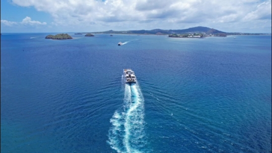 Barge de Mayotte à Mamoudzou