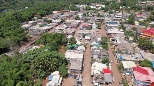 Dzoumogné Village