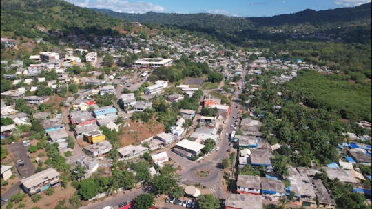 Village de Dembeni - Route centrale