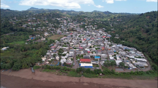 Village de M'Tsangamouji par drone