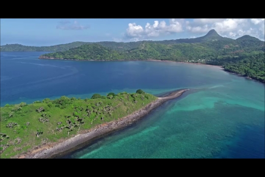 Vue aérienne de l'îlot Mbouini