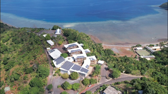 Vue aérienne du collège de M'Tsamboro