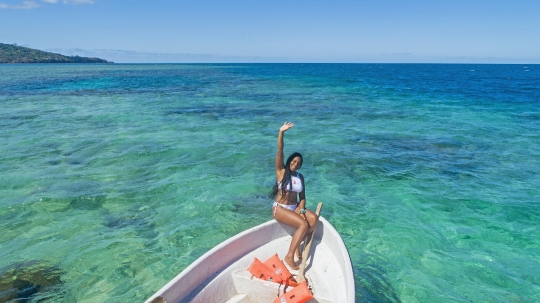Barque sur Chira Lepoe