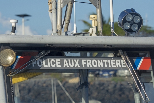 Bateau de la police aux frontières