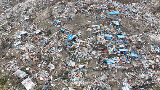 Cyclone - Chido - Décombres du bidonville de Kaweni - Vu de drone
