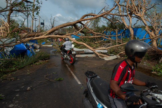Cyclone - L'après Chido - Décombres - Petite Terre