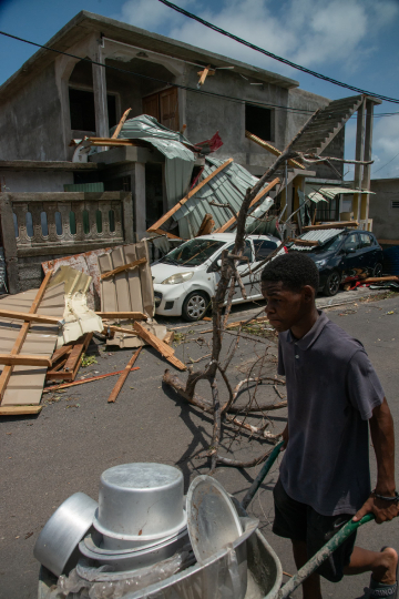 Cyclone - L'après Chido - Décombres - Petite Terre