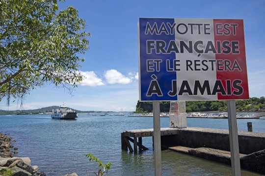Départementalisation de Mayotte - Panneau quai de la Barge