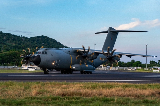 GLB 319 A400M décollage sunset