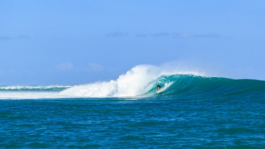 GLB0152 Madagascar Surf