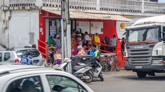 GLB274 Queue dans les supermarchés