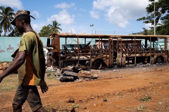 Mayotte-violence_11_22