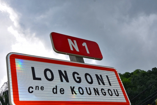 Panneau de localité de Longoni